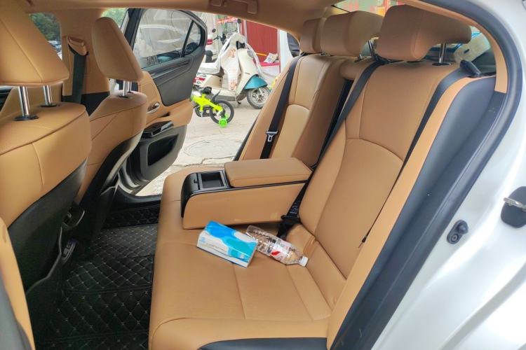 Used Lexus ES 2022 200 Excellence Edition Left Rear Seat