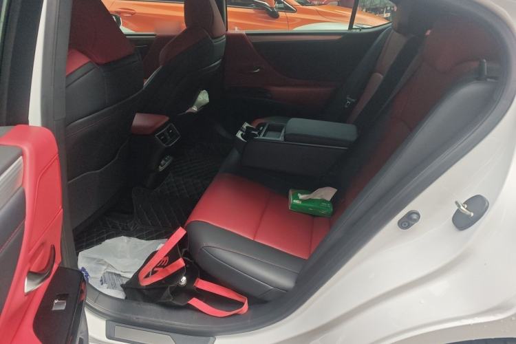 Used Lexus ES 2022 300h F SPORT Left Rear Seat
