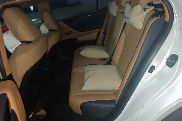 Used Lexus ES 2022 200 Excellence Edition Left Rear Seat