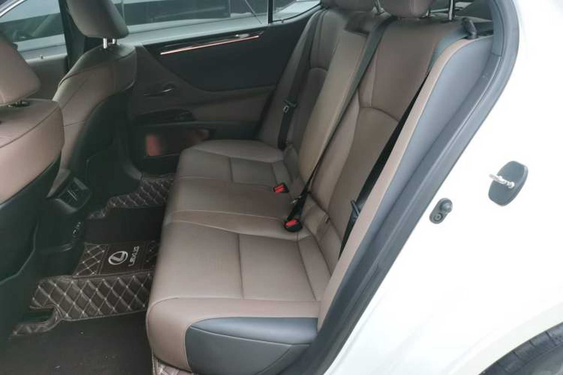 Used Lexus ES 2022 200 Excellence Edition Left Rear Seat