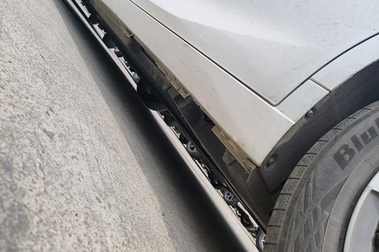Used Lexus ES 2022 200 Luxury Edition Left Side Sill