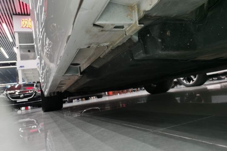 Used Lexus ES 2022 200 Excellence Edition Left Side Sill