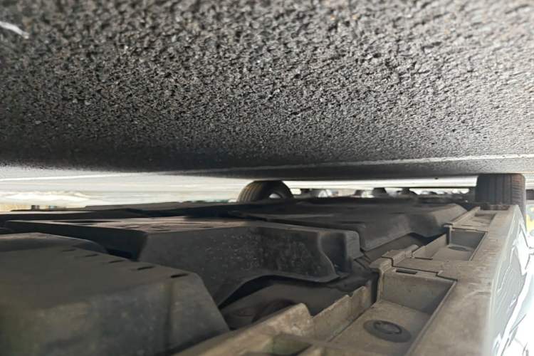 Used Lexus ES 2022 300h Excellence Edition Left Side Sill
