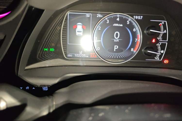Used Lexus ES 2022 200 Excellence Edition Odometer Close Up