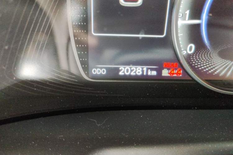 Used Lexus ES 2022 200 Excellence Edition Odometer Close Up
