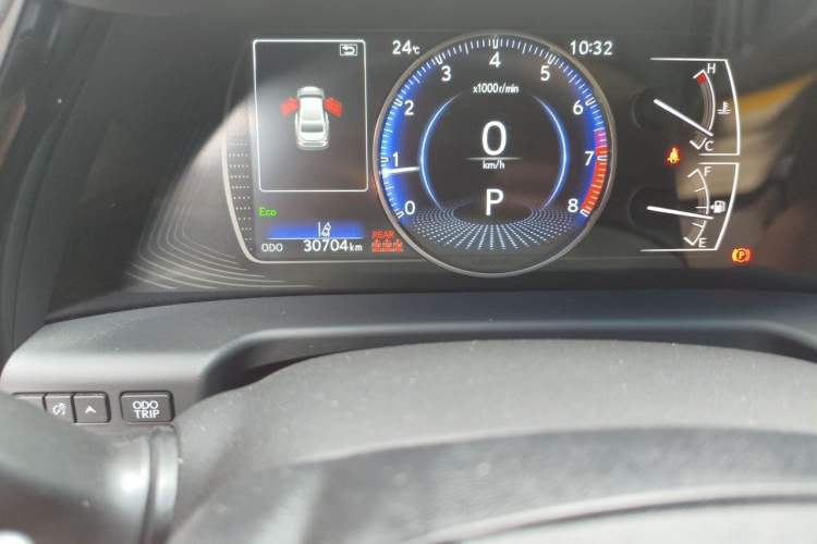 Used Lexus ES 2022 200 Excellence Edition Odometer Close Up