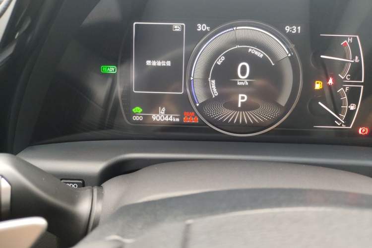 Used Lexus ES 2022 300h Excellence Edition Odometer Close Up