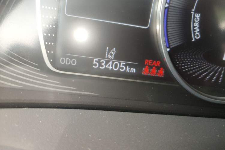 Used Lexus ES 2022 300h Excellence Edition Odometer Close Up
