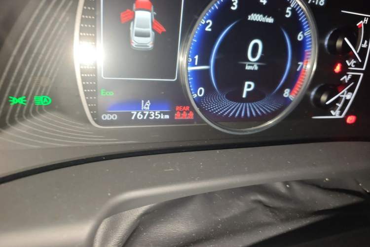 Used Lexus ES 2022 200 Excellence Edition Odometer Close Up