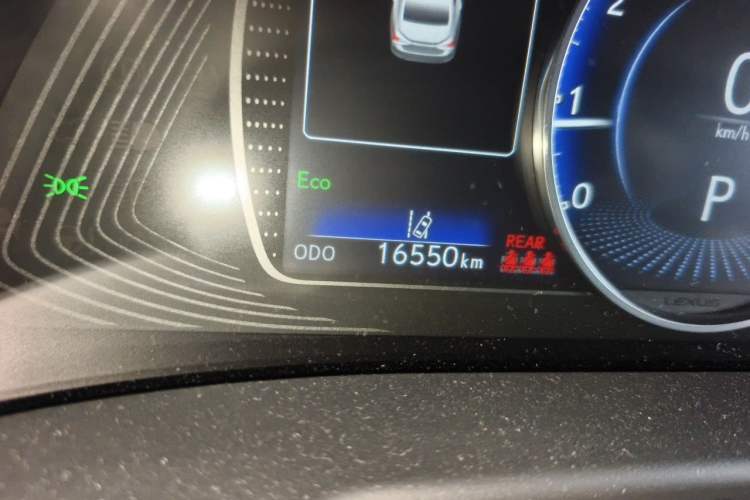 Used Lexus ES 2022 200 Excellence Edition Odometer Close Up