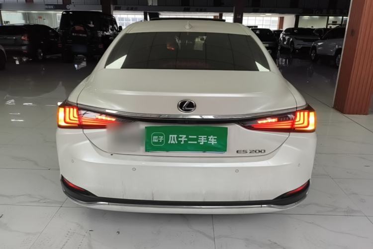Used Lexus ES 2022 200 Excellence Edition Rear