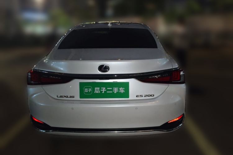 Used Lexus ES 2022 200 Excellence Edition Rear