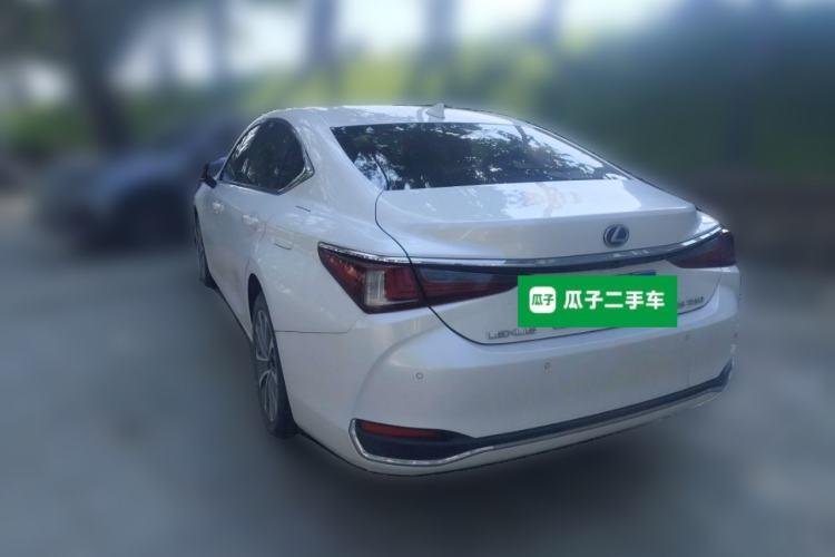 Used Lexus ES 2022 260 Excellence Edition Rear Left 45 Deg