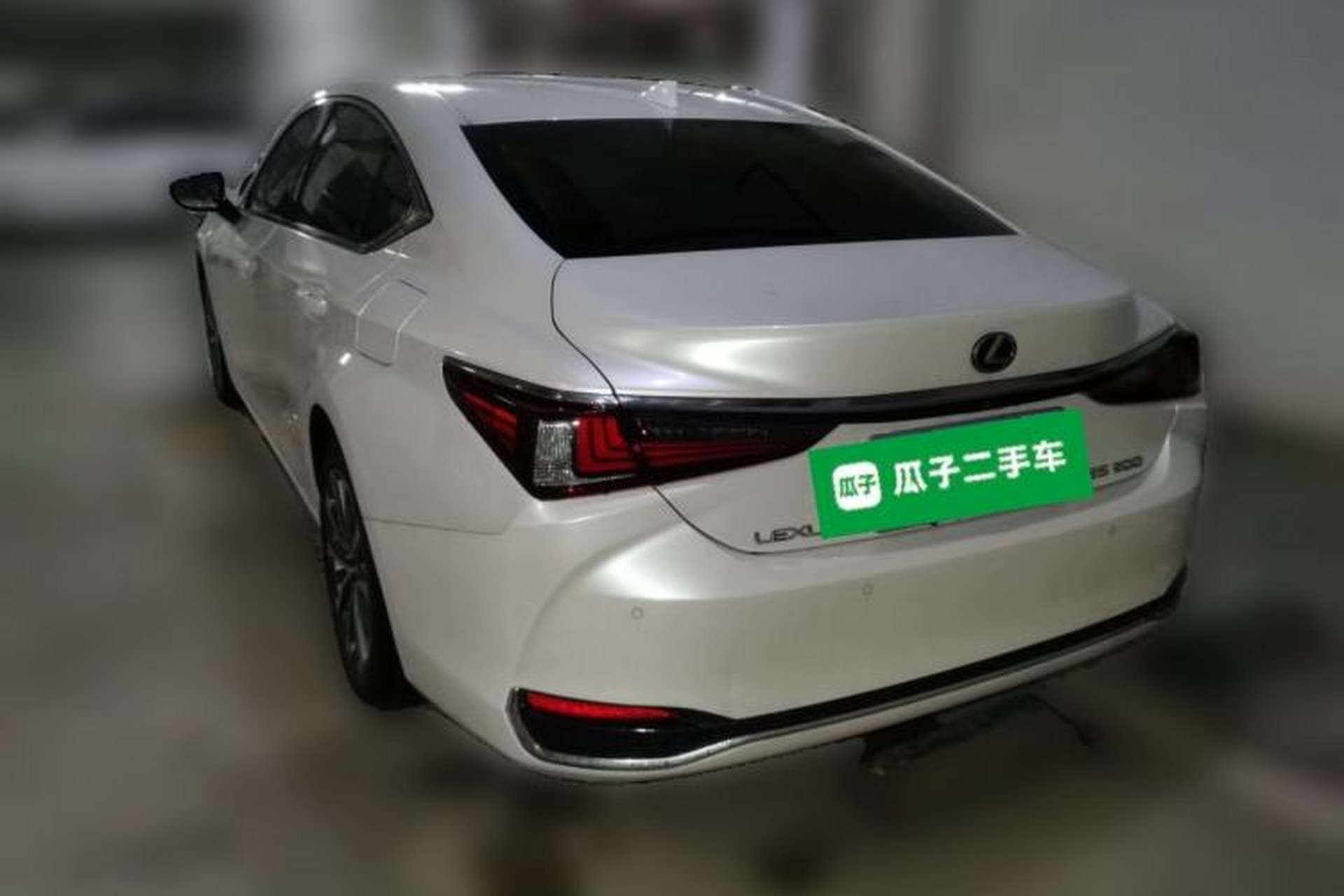 Used Lexus ES 2022 200 Excellence Edition Rear Left 45 Deg