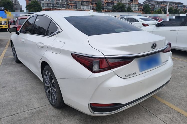 Used Lexus ES 2022 200 Luxury Edition Rear Left 45 Deg