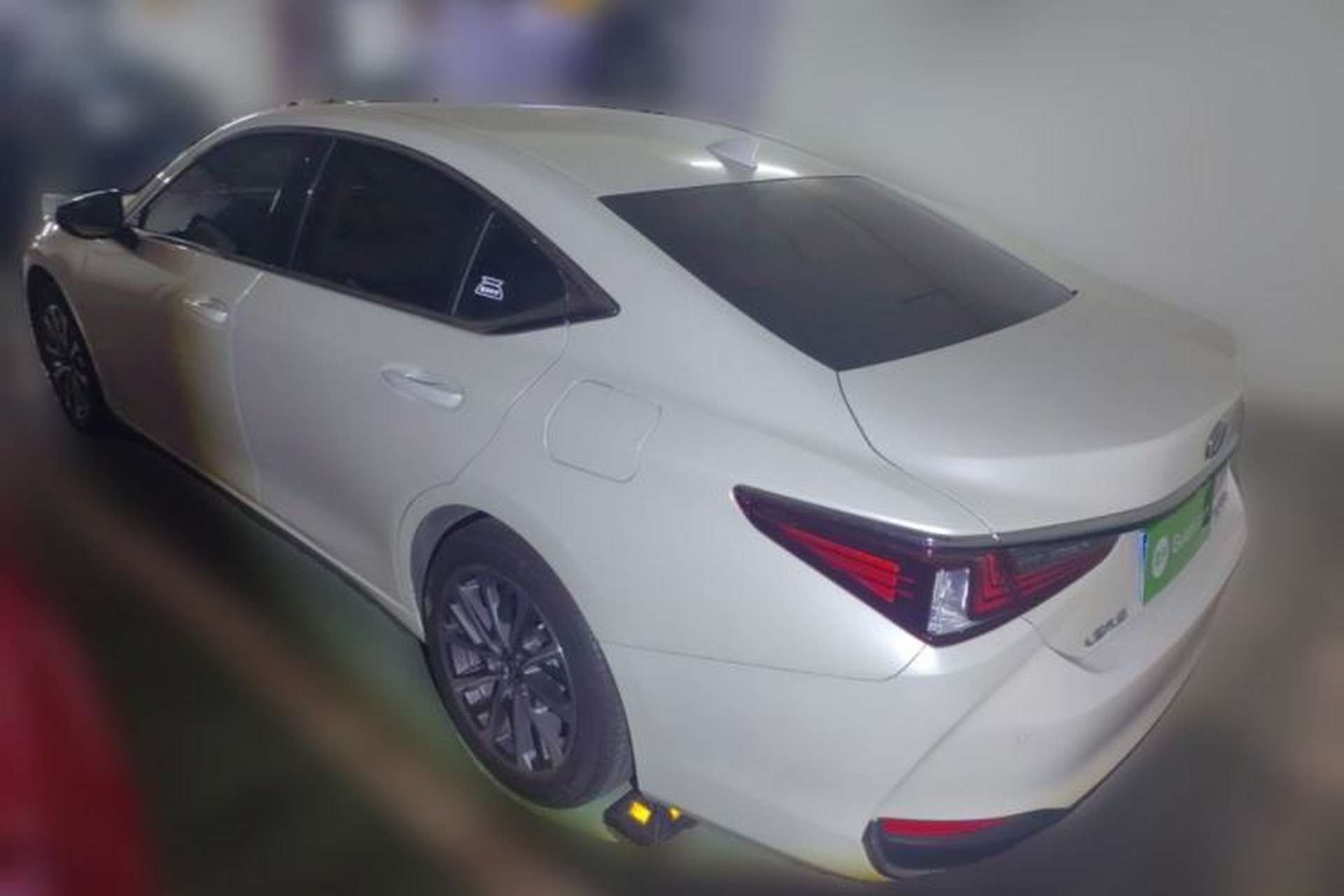 Used Lexus ES 2022 200 Excellence Edition Rear Left 45 Deg