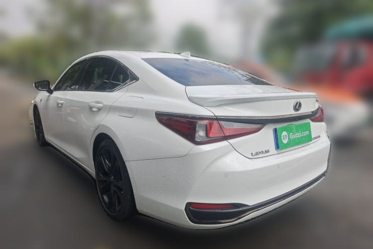 Used Lexus ES 2022 300h F SPORT Rear Left 45 Deg