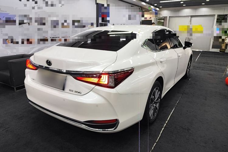 Used Lexus ES 2022 200 Luxury Edition Rear Right 45 Deg