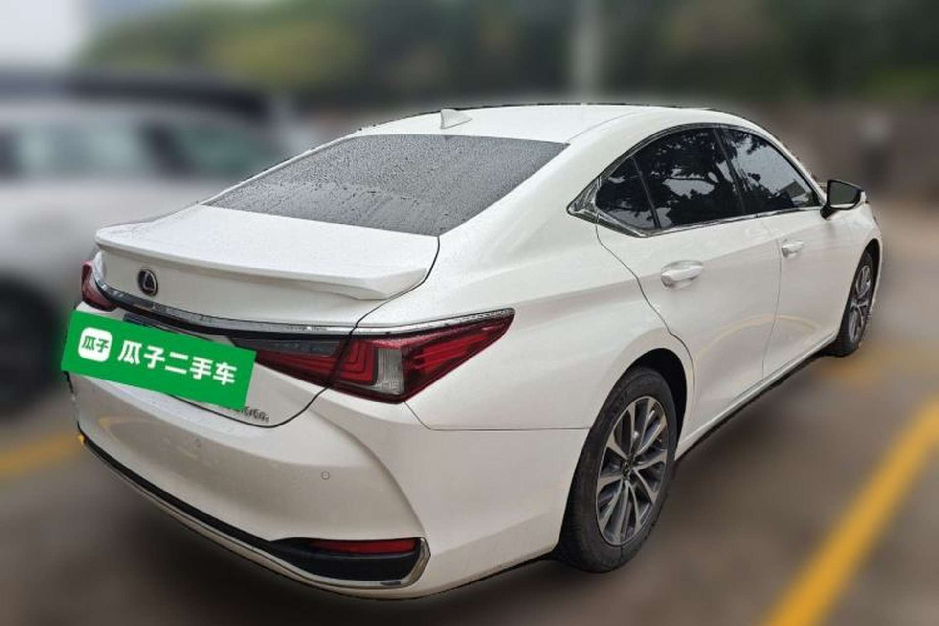 Used Lexus ES 2022 300h Excellence Edition Rear Right 45 Deg