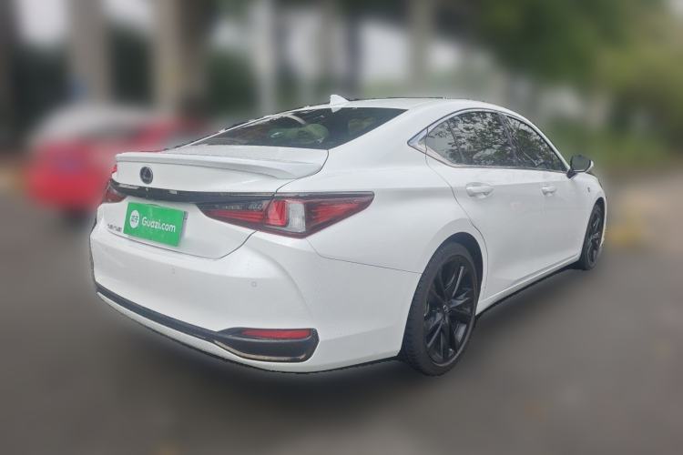 Used Lexus ES 2022 300h F SPORT Rear Right 45 Deg