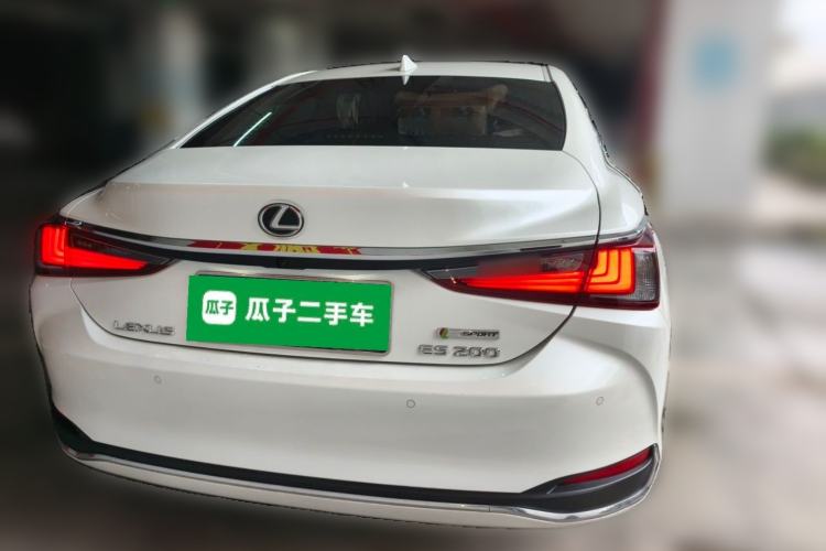Used Lexus ES 2022 200 Excellence Edition Rear