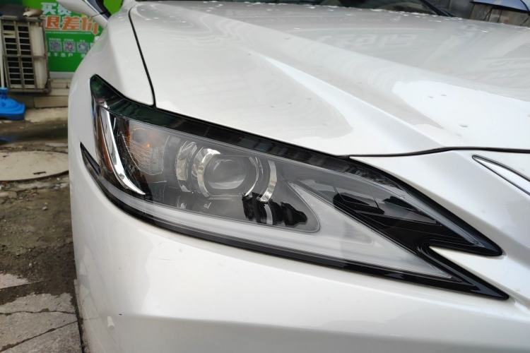 Used Lexus ES 2022 200 Excellence Edition Right Front Headlight