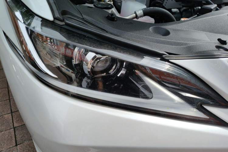 Used Lexus ES 2022 300h Excellence Edition Right Front Headlight
