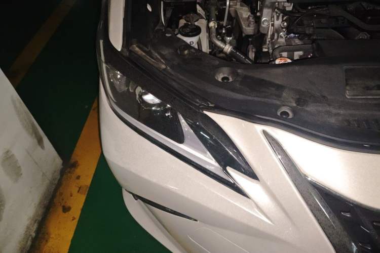 Used Lexus ES 2022 200 Excellence Edition Right Front Headlight