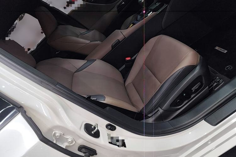 Used Lexus ES 2022 200 Luxury Edition Right Front Seat