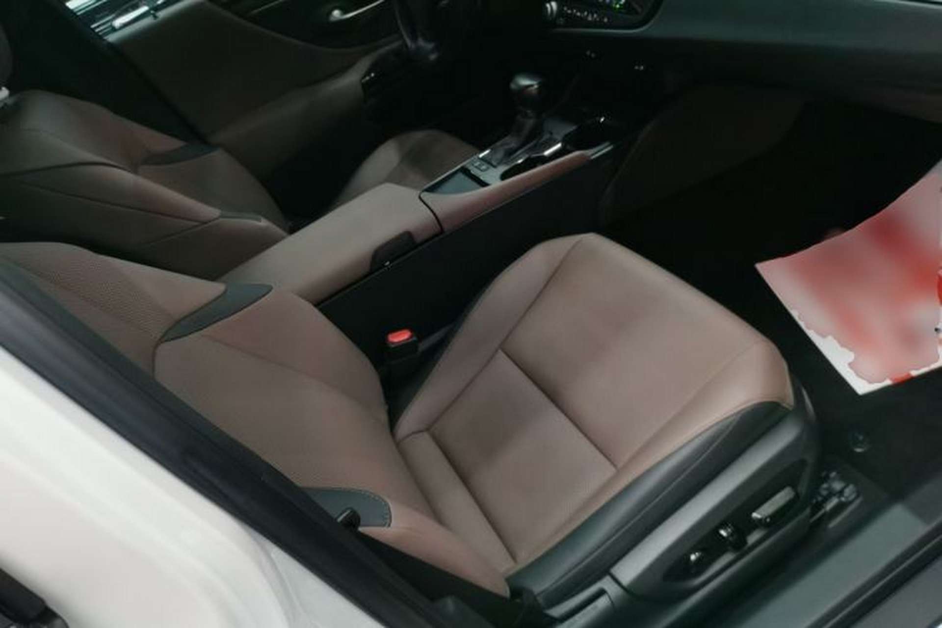 Used Lexus ES 2022 200 Excellence Edition Right Front Seat