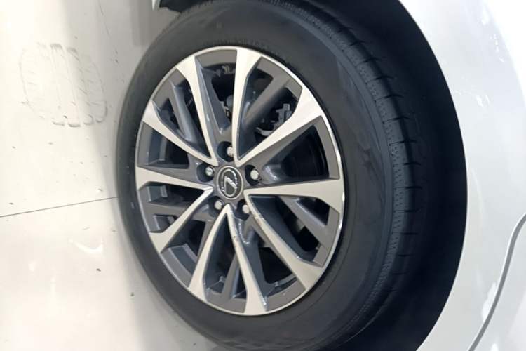 Used Lexus ES 2022 200 Excellence Edition Right Rear Wheel Hub