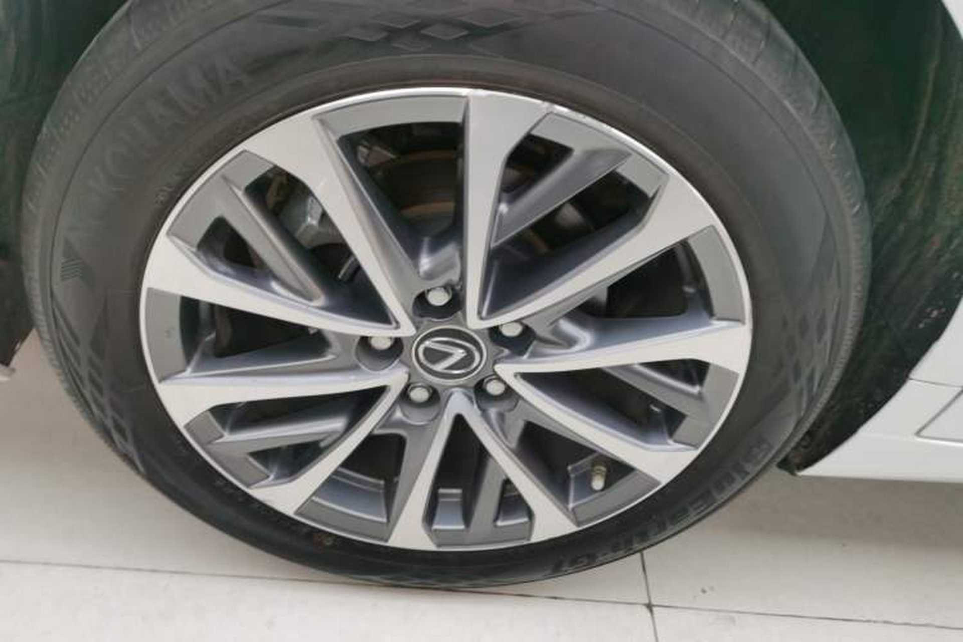 Used Lexus ES 2022 200 Excellence Edition Right Rear Wheel Hub