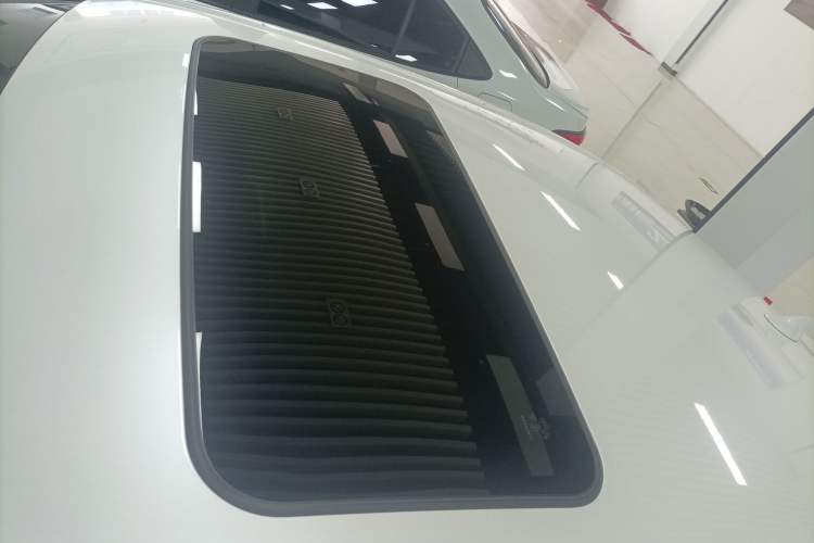 Used Lexus ES 2022 200 Luxury Edition Roof