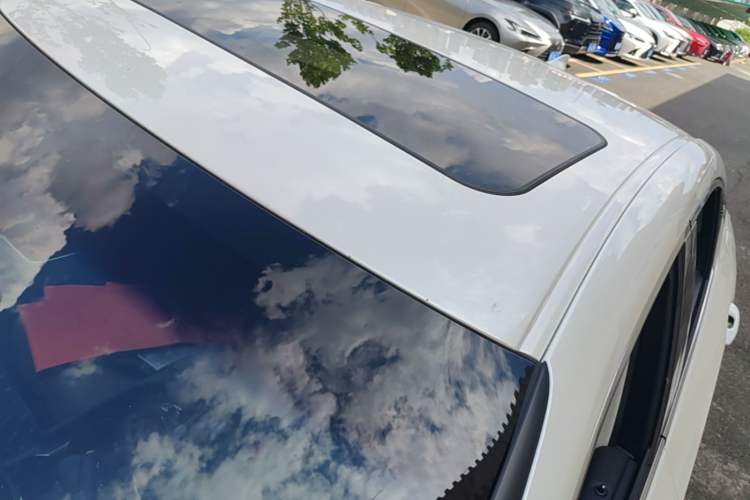 Used Lexus ES 2022 200 Excellence Edition Roof