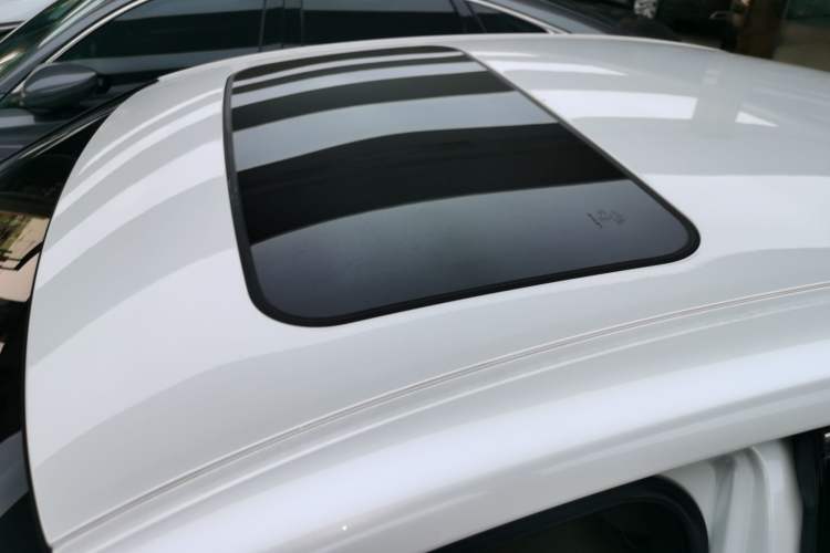 Used Lexus ES 2022 200 Excellence Edition Roof