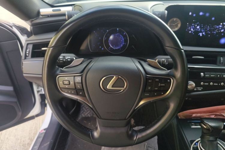 Used Lexus ES 2022 260 Excellence Edition Steering Wheel