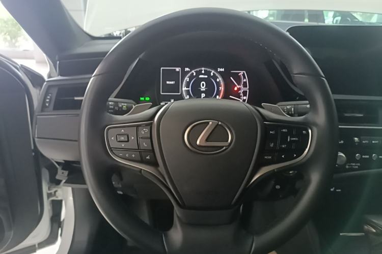 Used Lexus ES 2022 260 Excellence Edition Steering Wheel