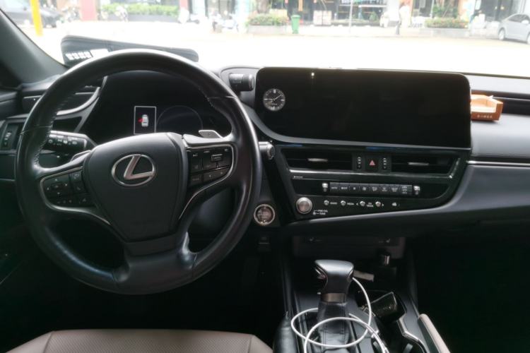 Used Lexus ES 2022 200 Excellence Edition Steering Wheel