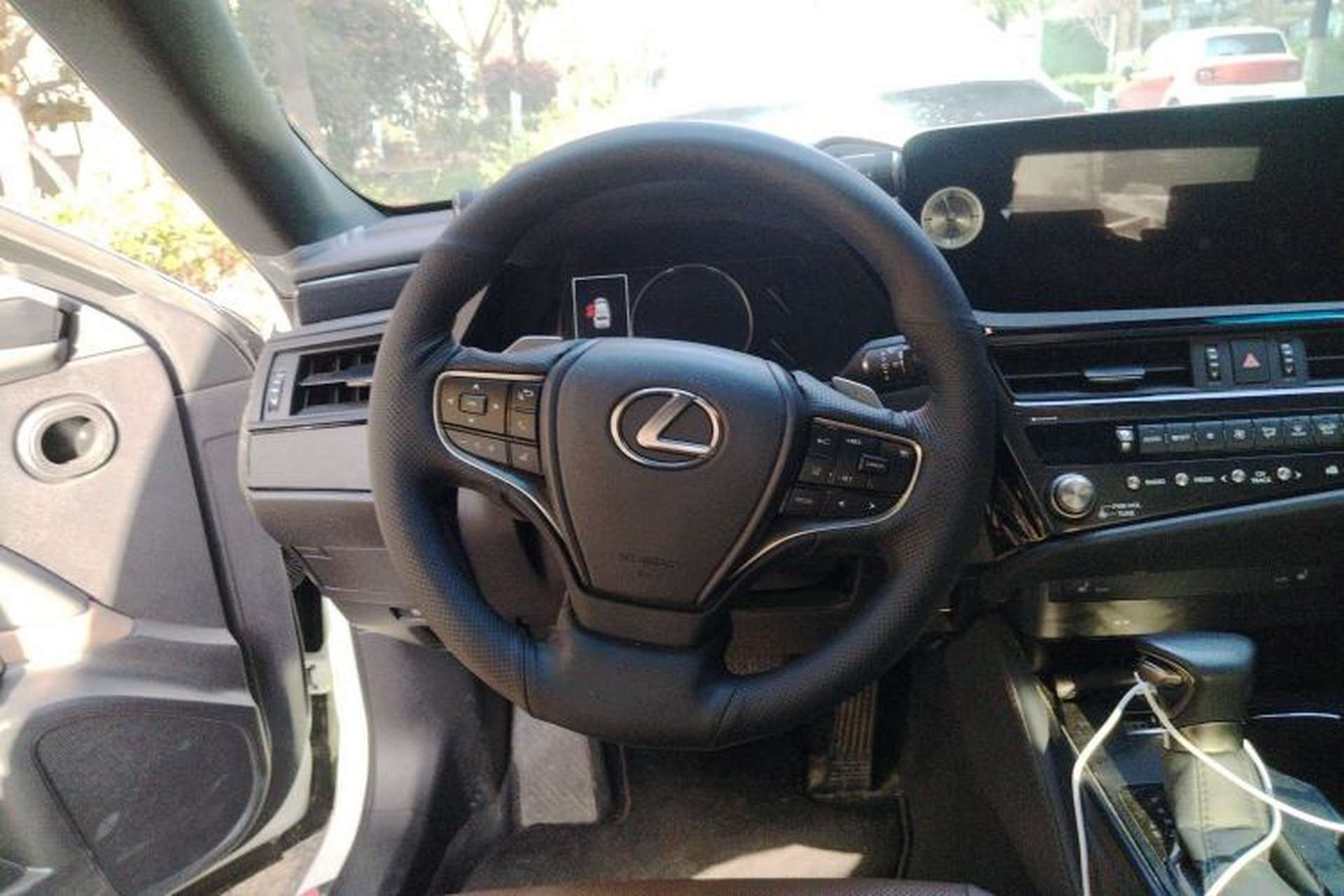 Used Lexus ES 2022 300h Excellence Edition Steering Wheel