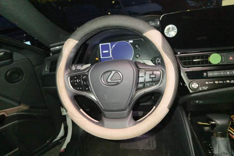 Used Lexus ES 2022 200 Excellence Edition Steering Wheel