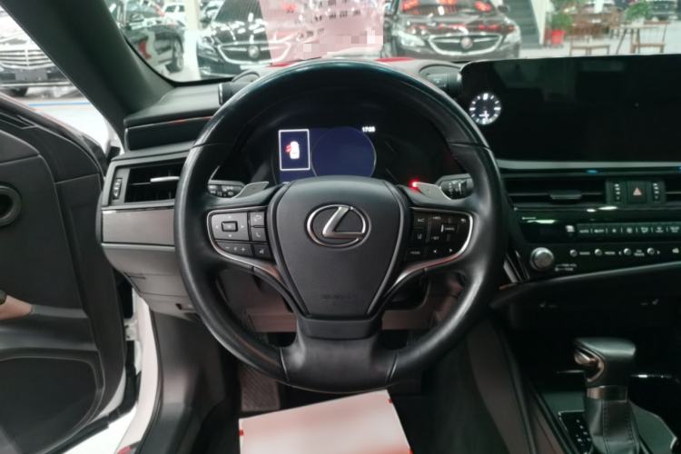 Used Lexus ES 2022 200 Excellence Edition Steering Wheel