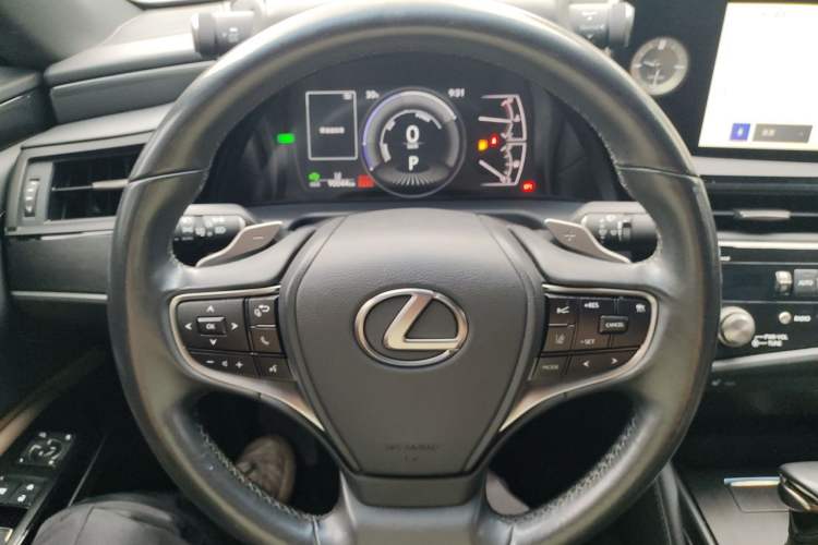 Used Lexus ES 2022 300h Excellence Edition Steering Wheel