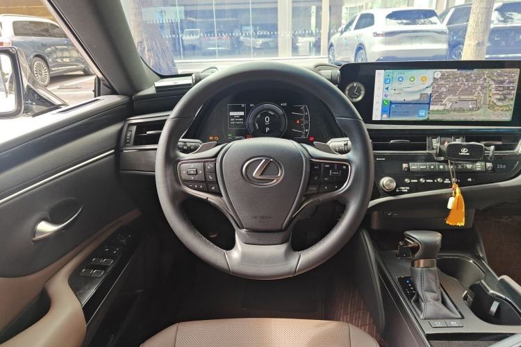 Used Lexus ES 2022 300h Excellence Edition Steering Wheel