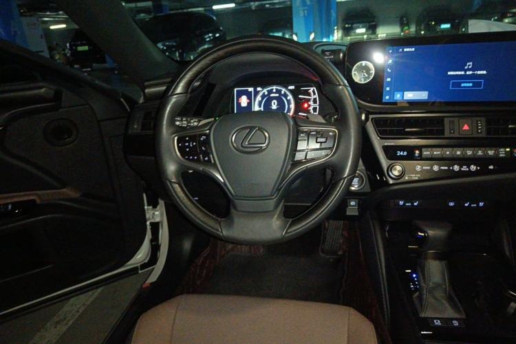 Used Lexus ES 2022 200 Luxury Edition Steering Wheel