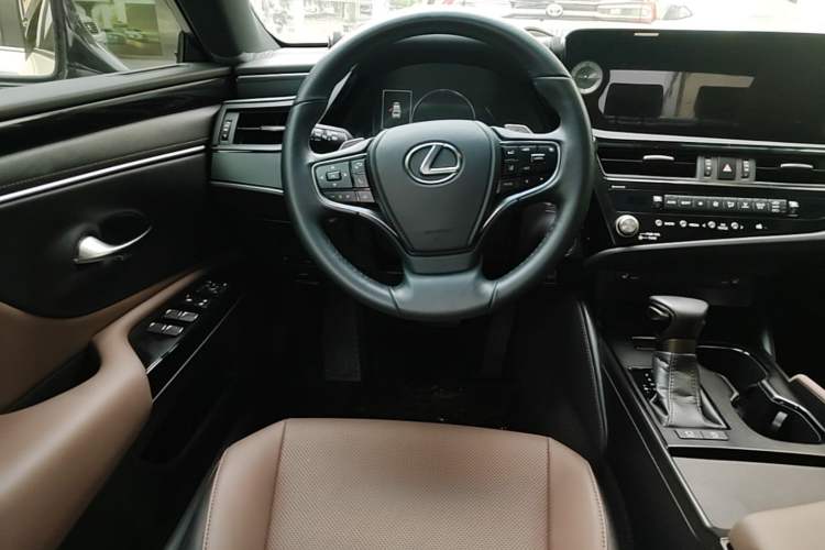 Used Lexus ES 2022 200 Excellence Edition Steering Wheel
