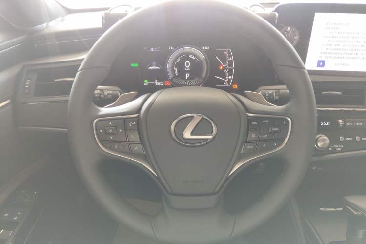 Used Lexus ES 2022 300h Excellence Edition Steering Wheel