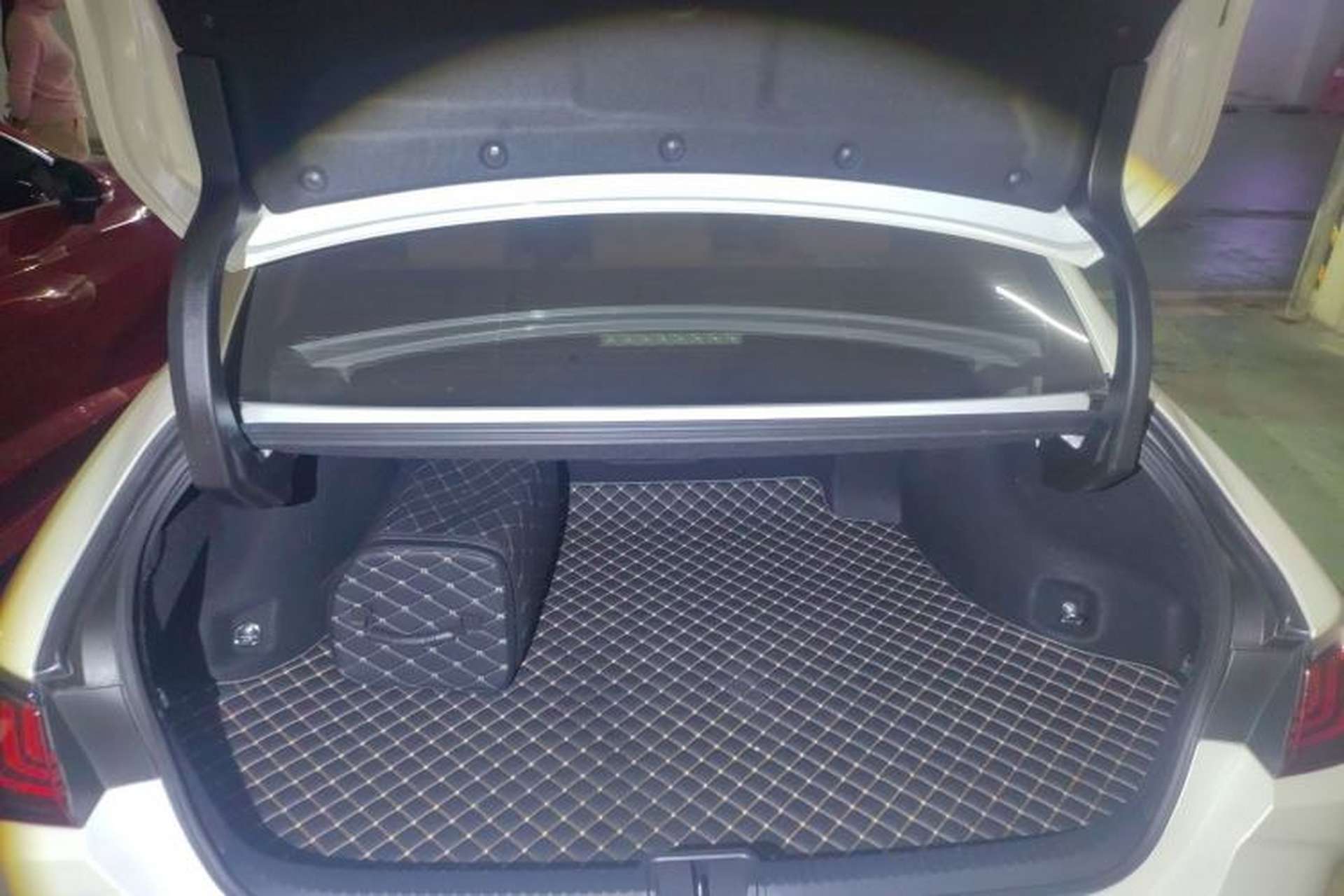 Used Lexus ES 2022 200 Excellence Edition Trunk