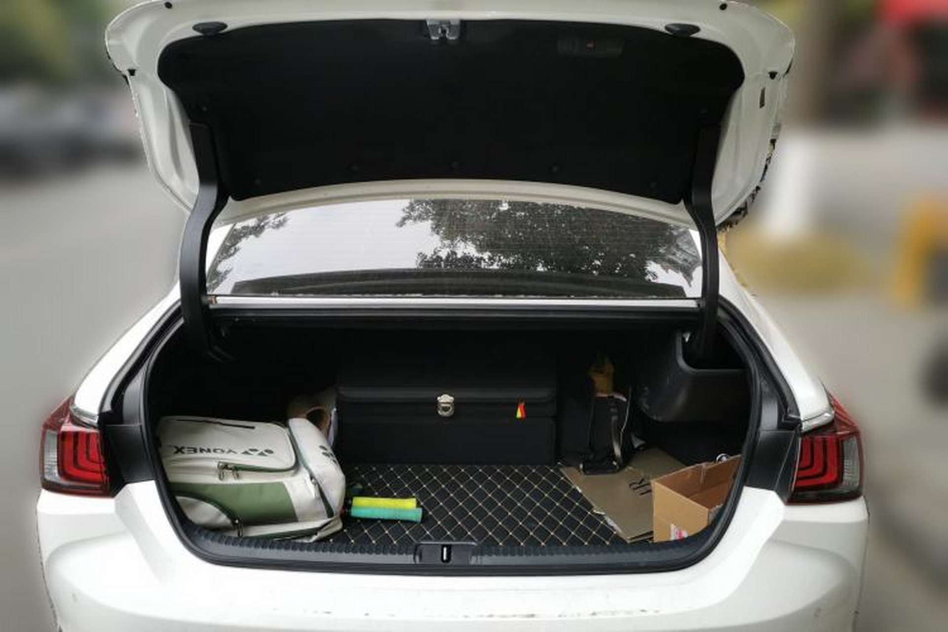 Used Lexus ES 2022 200 Excellence Edition Trunk