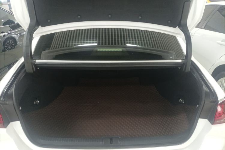 Used Lexus ES 2022 200 Luxury Edition Trunk