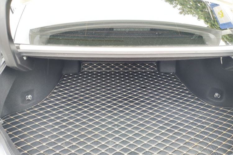 Used Lexus ES 2022 300h Excellence Edition Trunk